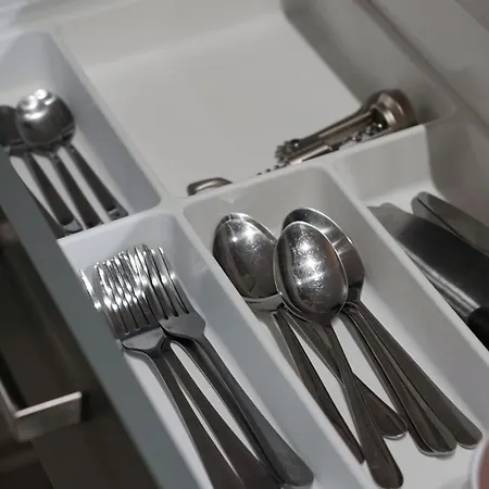 Cozy V&s With Two Bedrooms *