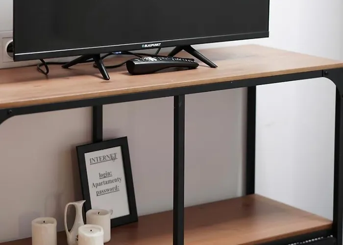 Cozy V&s With Two Bedrooms *